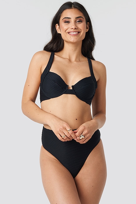 STRUCTURED BRIDGE DETAIL BIKINI BRA BLACK 3