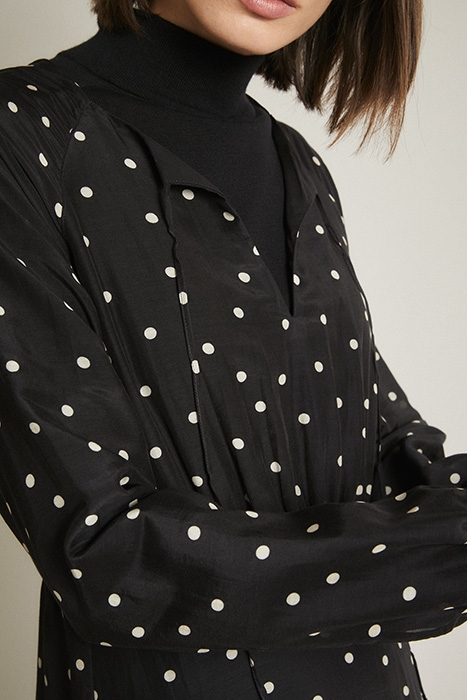 KLEID MIT SCHNÜRUNG PRINT PRETTY DOTS / BLACK 4