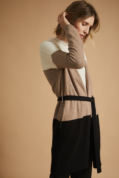 COLOURBLOCK STRICKMANTEL GOTS OFFWHITE MULTICOLOUR 1