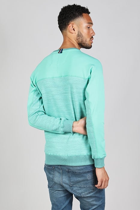 SWEATER ISLAND GREEN 3