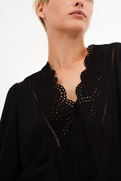 BLACK EYELET EMBROIDERY V-NECK TOP 4