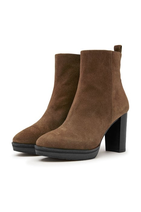 CASSATT UNION BROWN 2