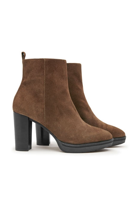 CASSATT UNION BROWN 1